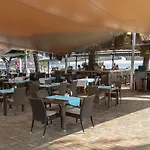 Hotel Azak 3*