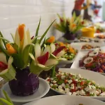Azak Hotel