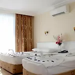 Azak 3* 阿拉尼亚