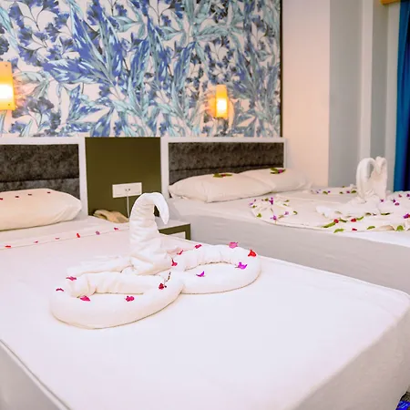 Azak Hotel