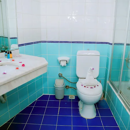 Azak Hotel