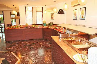 Azak Hotel