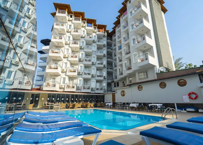 Azak Hotel 3*