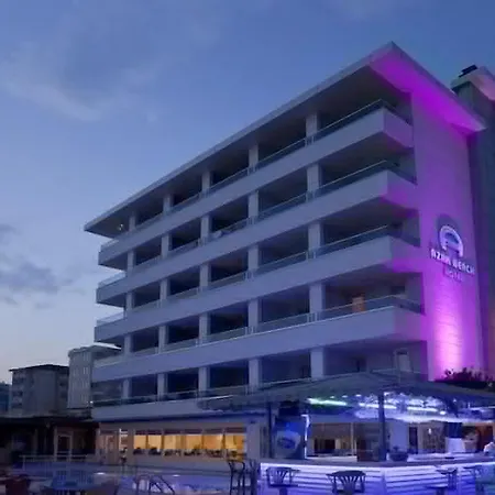 阿匝克海滩酒店 酒店 阿拉尼亚
